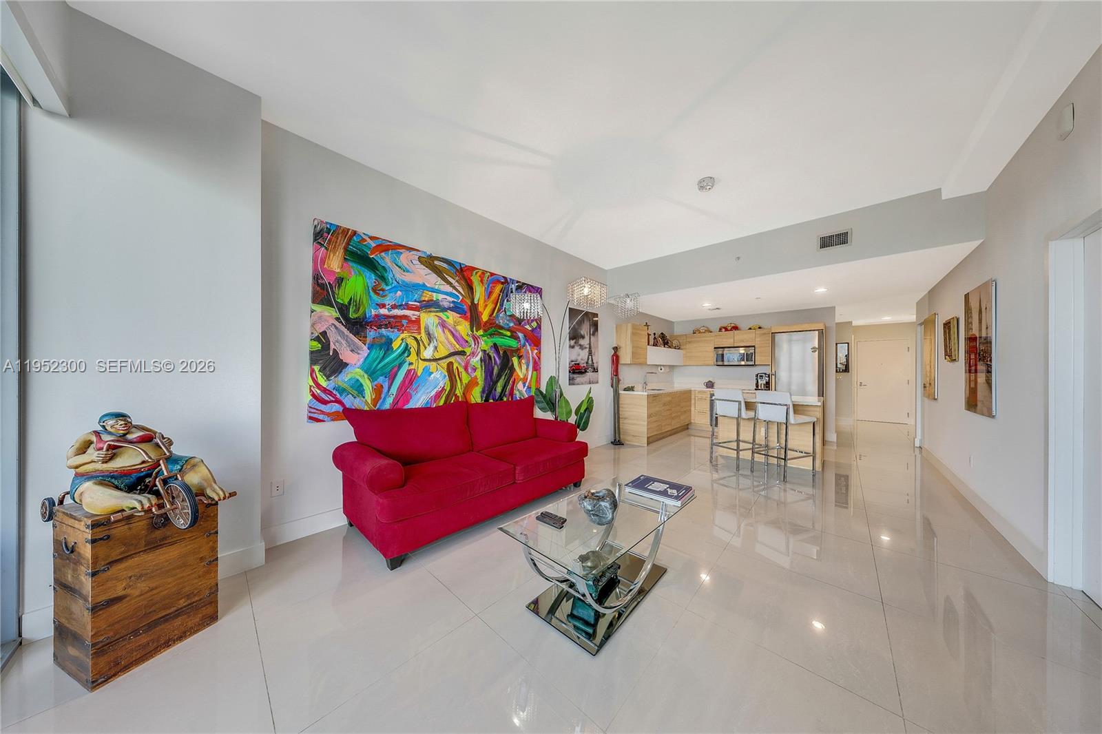 THE HARBOUR SOUTH CONDO - Residential