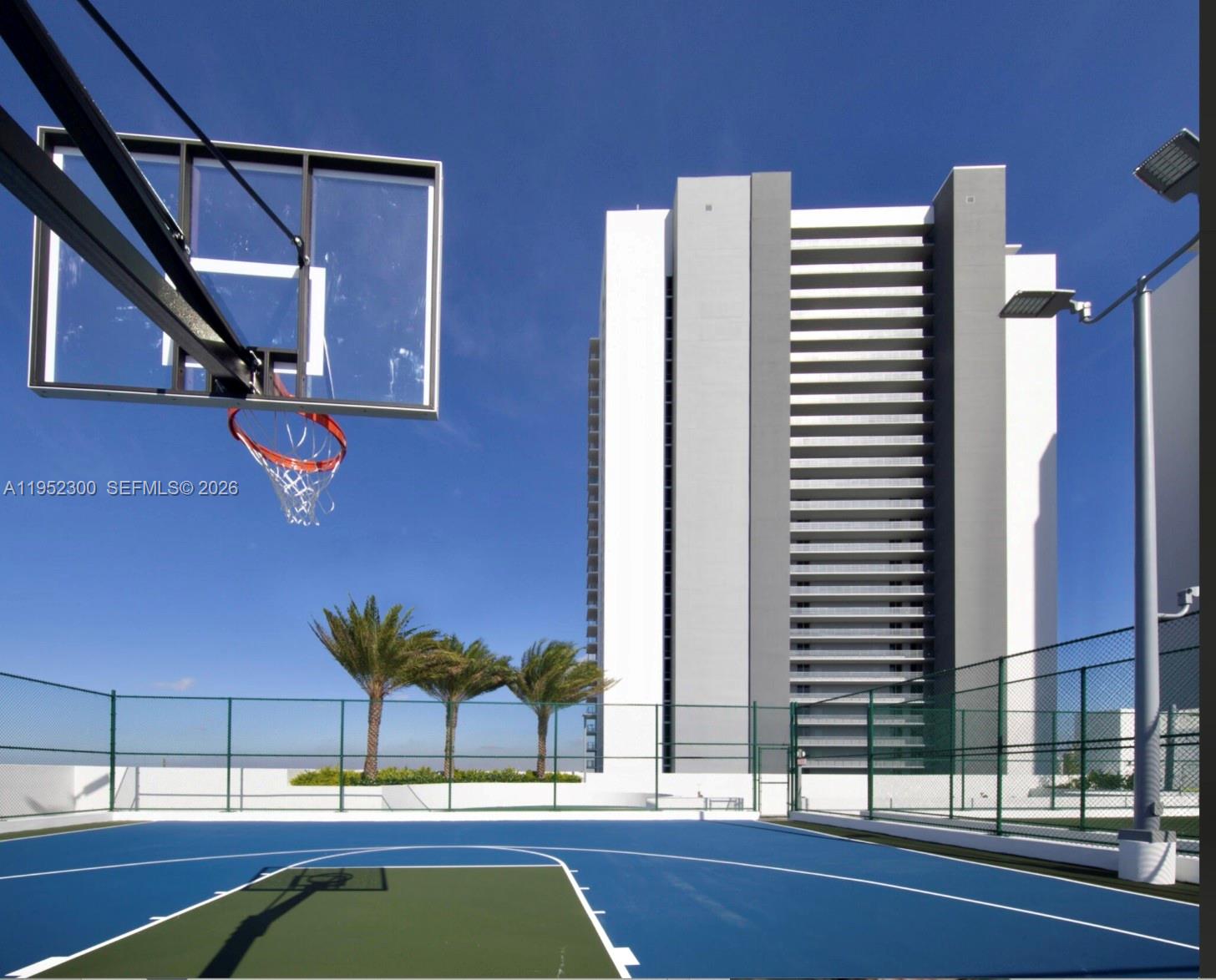 THE HARBOUR SOUTH CONDO - Residential