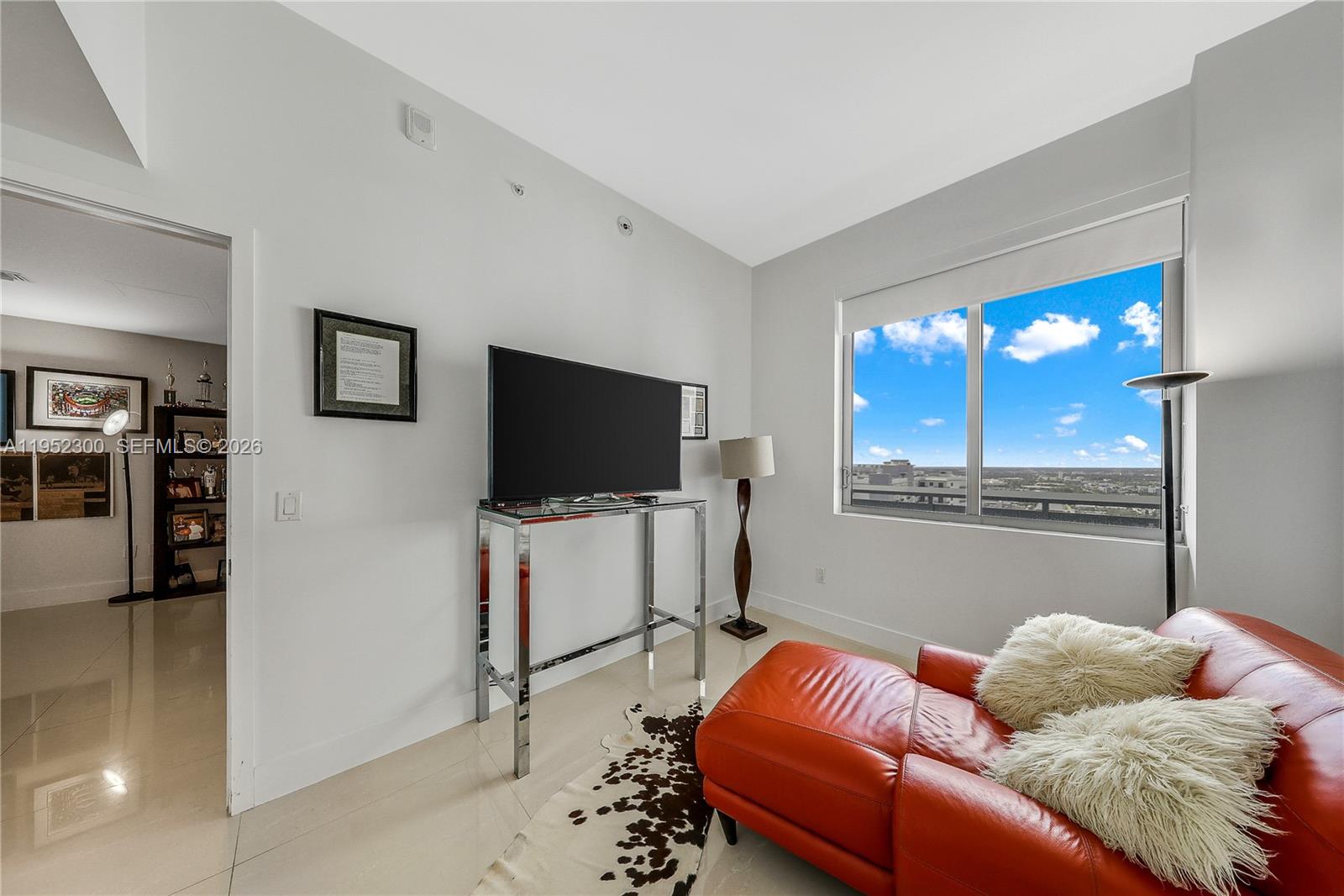 THE HARBOUR SOUTH CONDO - Residential