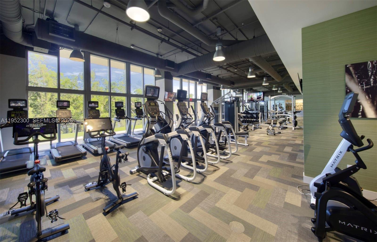 THE HARBOUR SOUTH CONDO - Residential