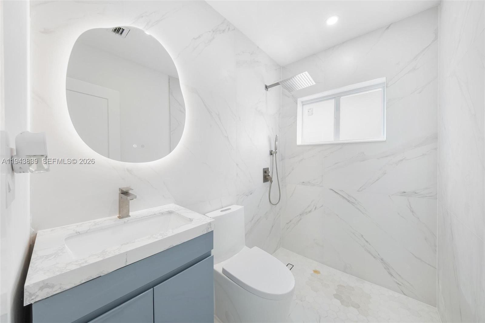 CAROL CITY CORR PL OF - Residential