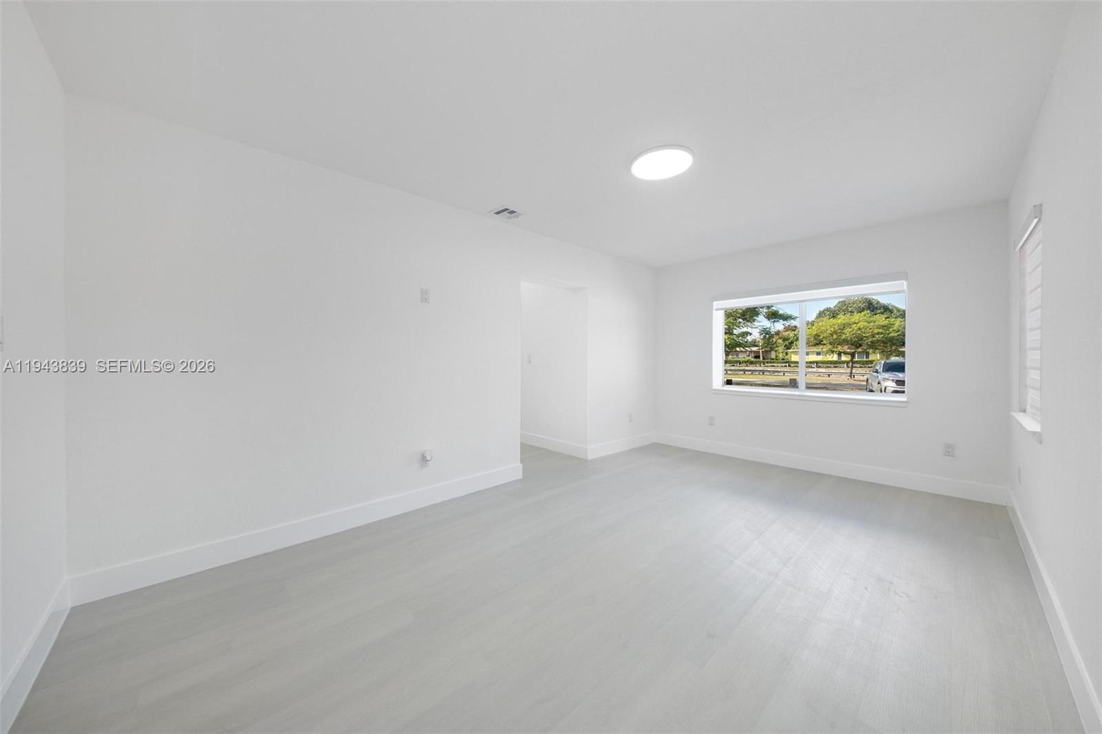 CAROL CITY CORR PL OF - Residential