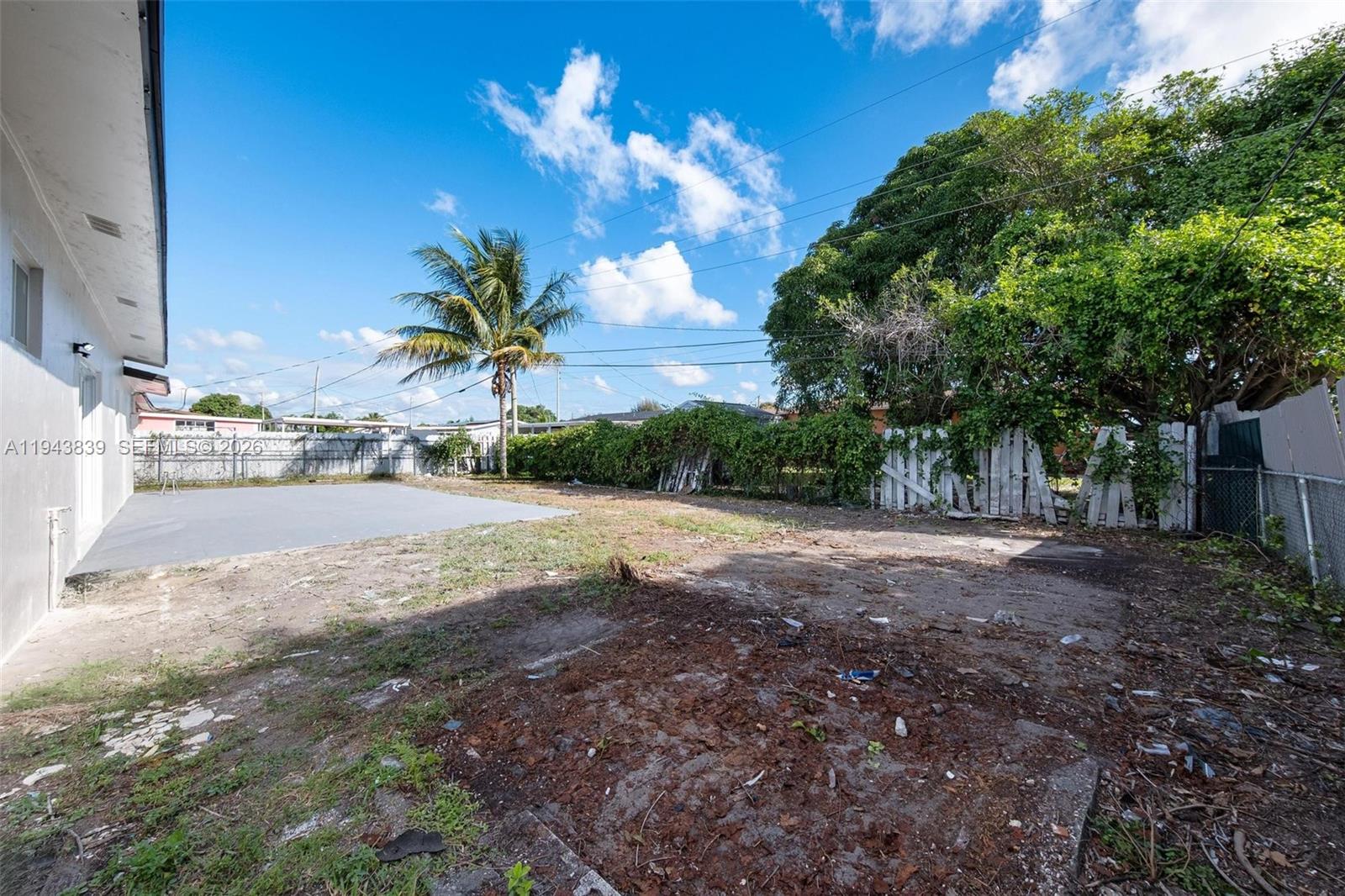 CAROL CITY CORR PL OF - Residential