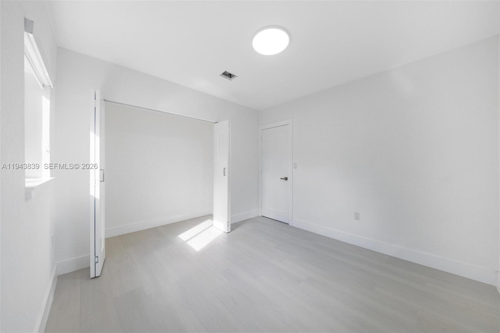 CAROL CITY CORR PL OF - Residential