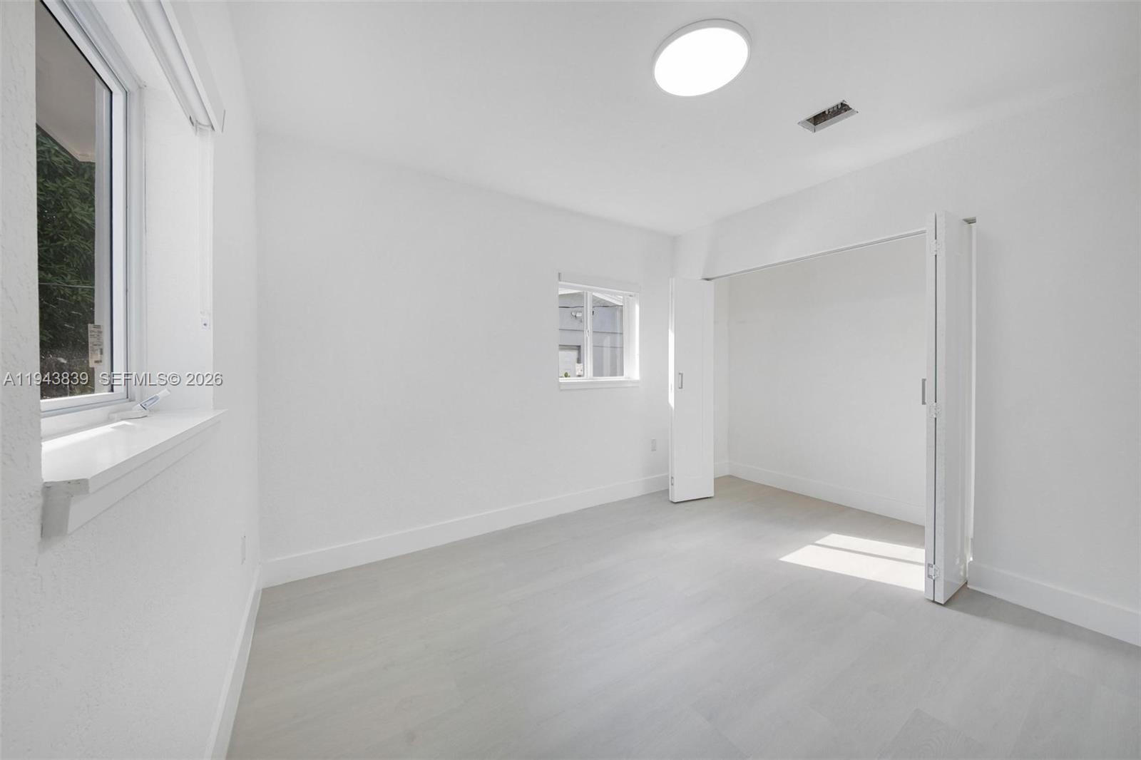 CAROL CITY CORR PL OF - Residential