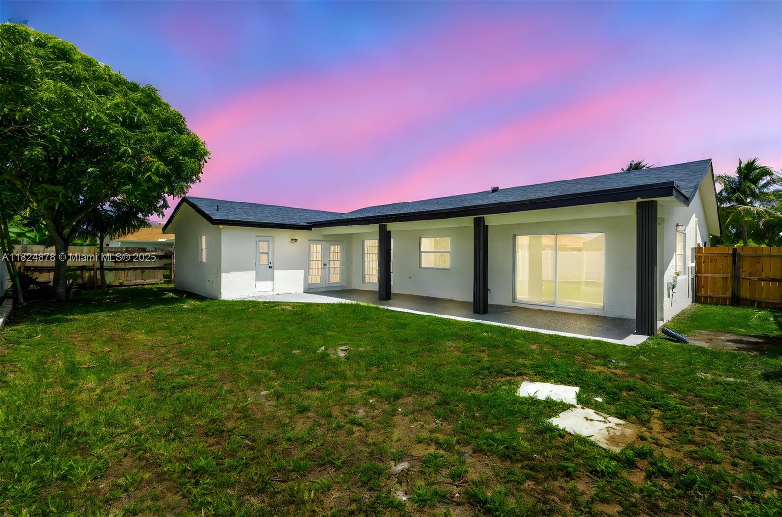 BOULEVARD WEST - Residential