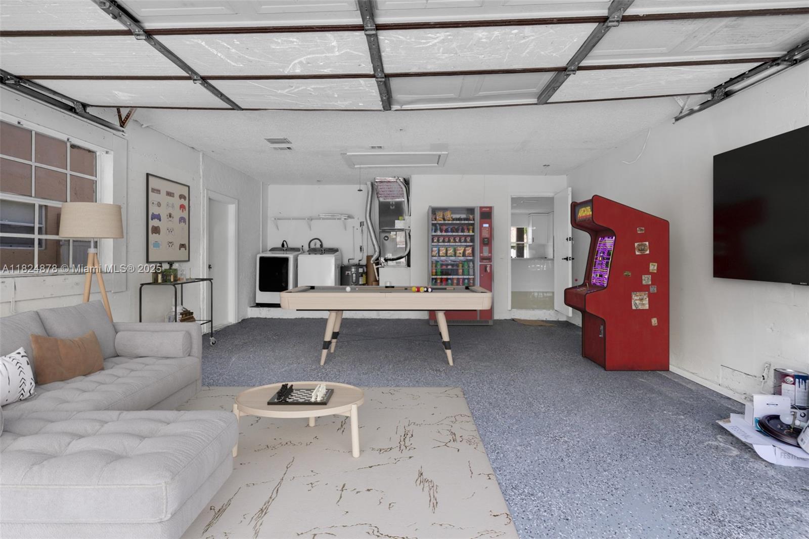 BOULEVARD WEST - Residential