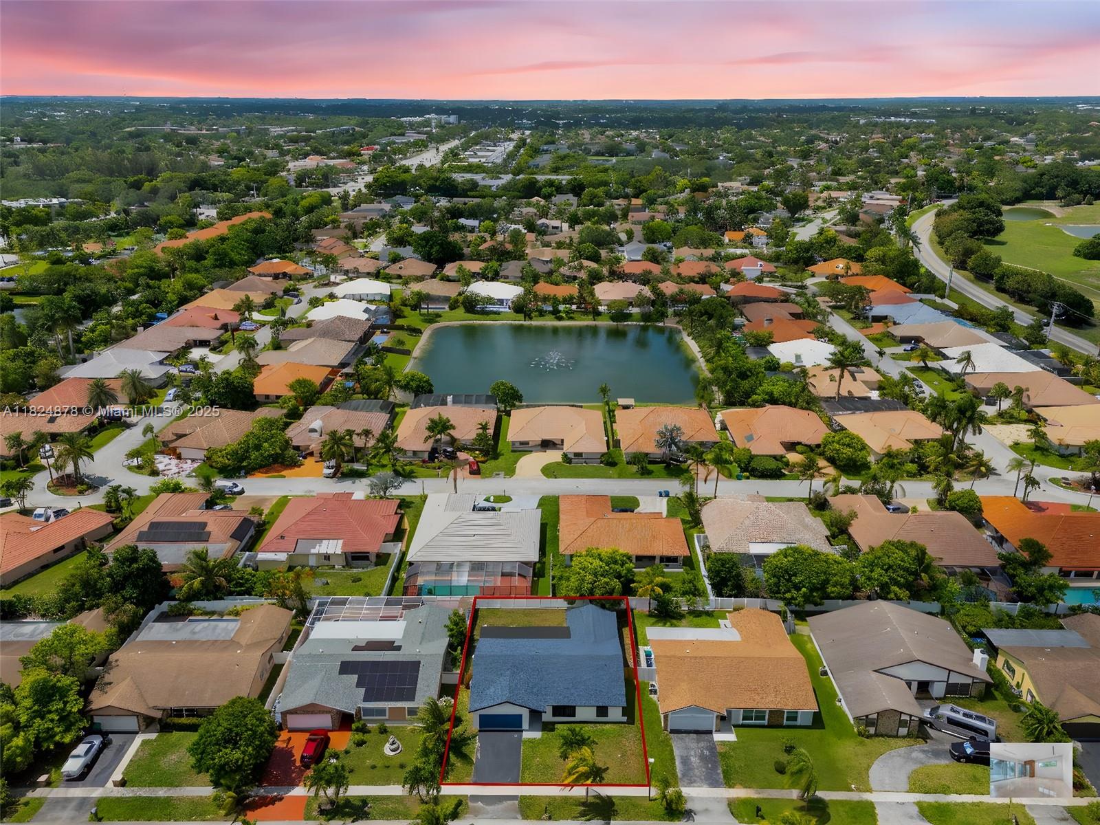 BOULEVARD WEST - Residential
