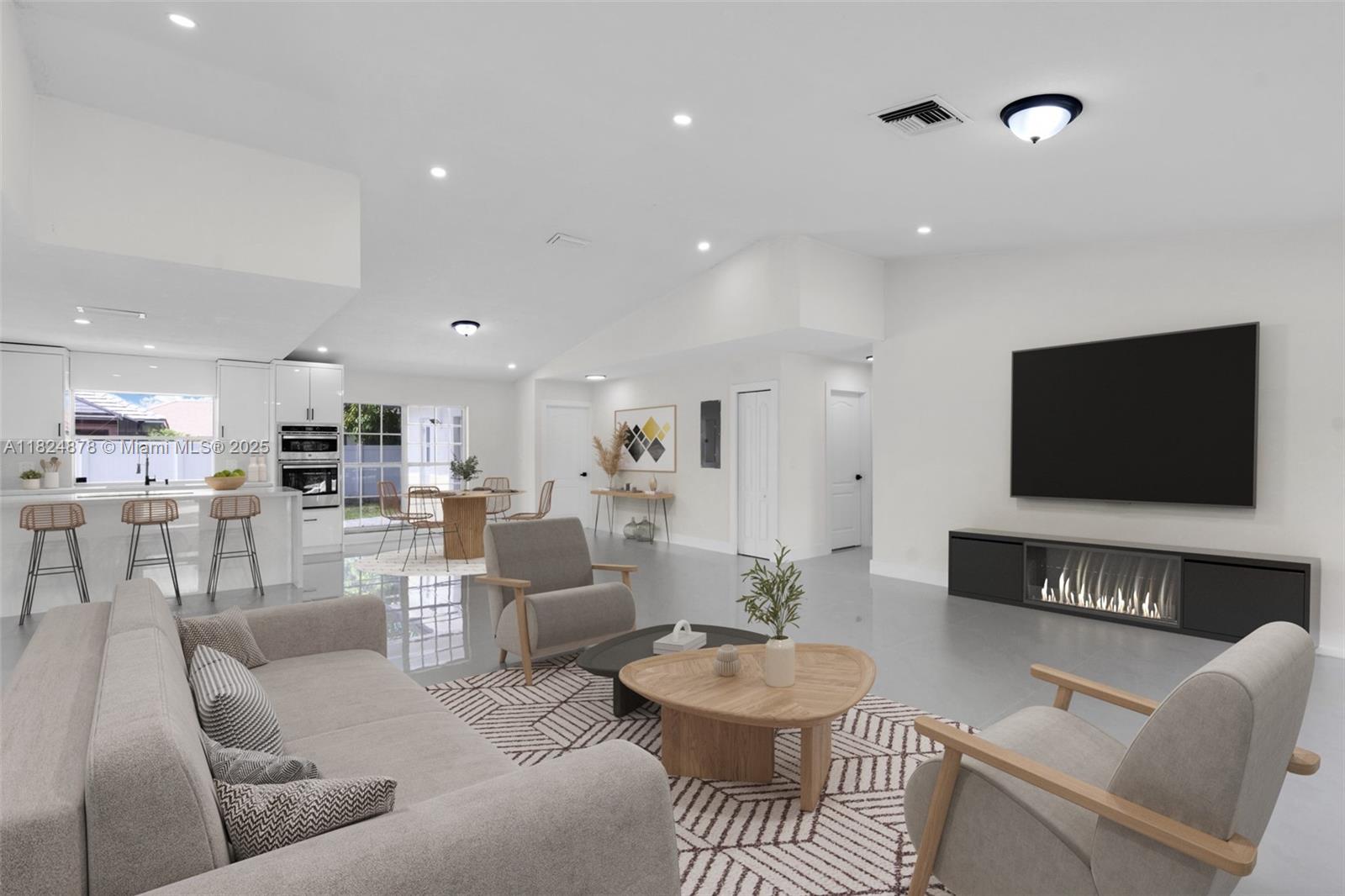 BOULEVARD WEST - Residential