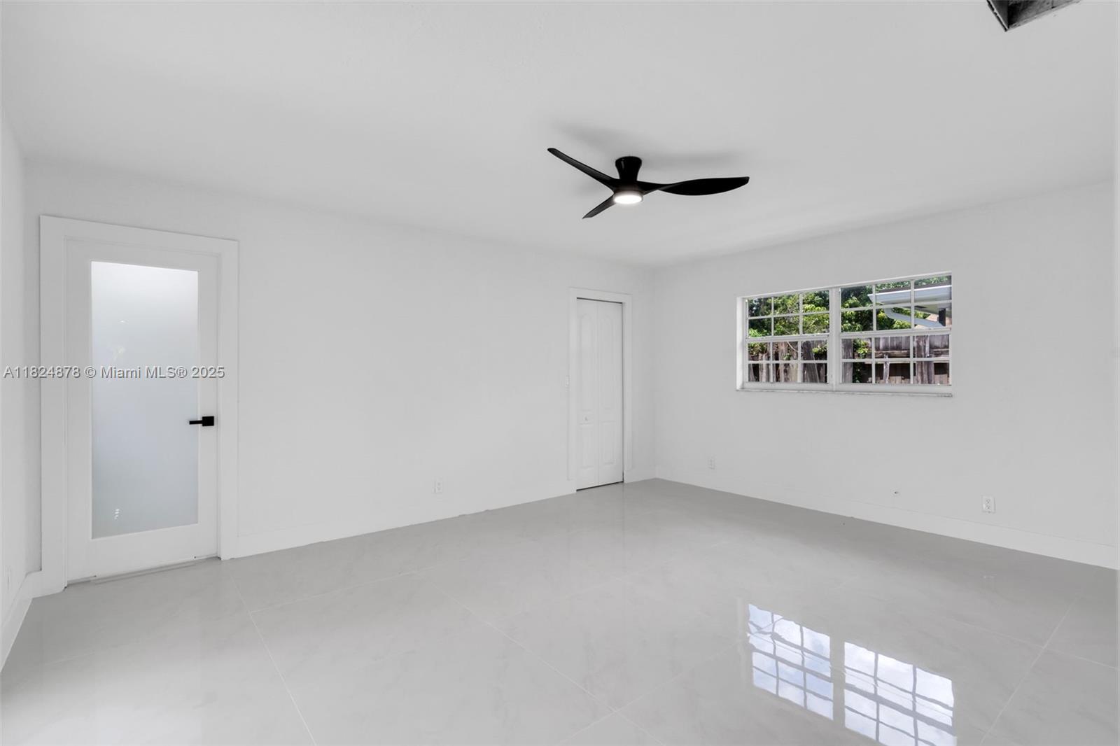 BOULEVARD WEST - Residential