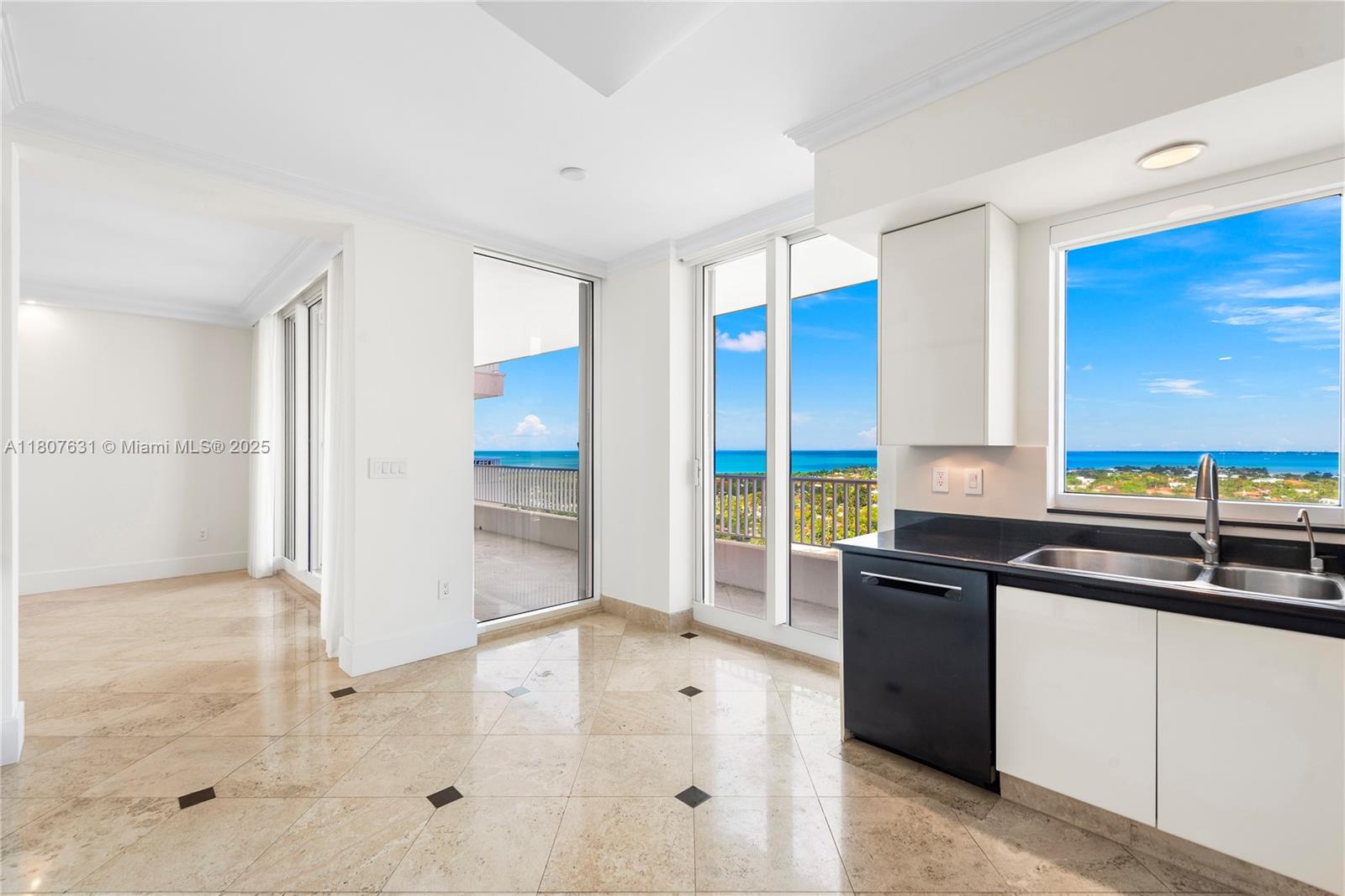 CLUB TOWER TWO CONDO - Residential