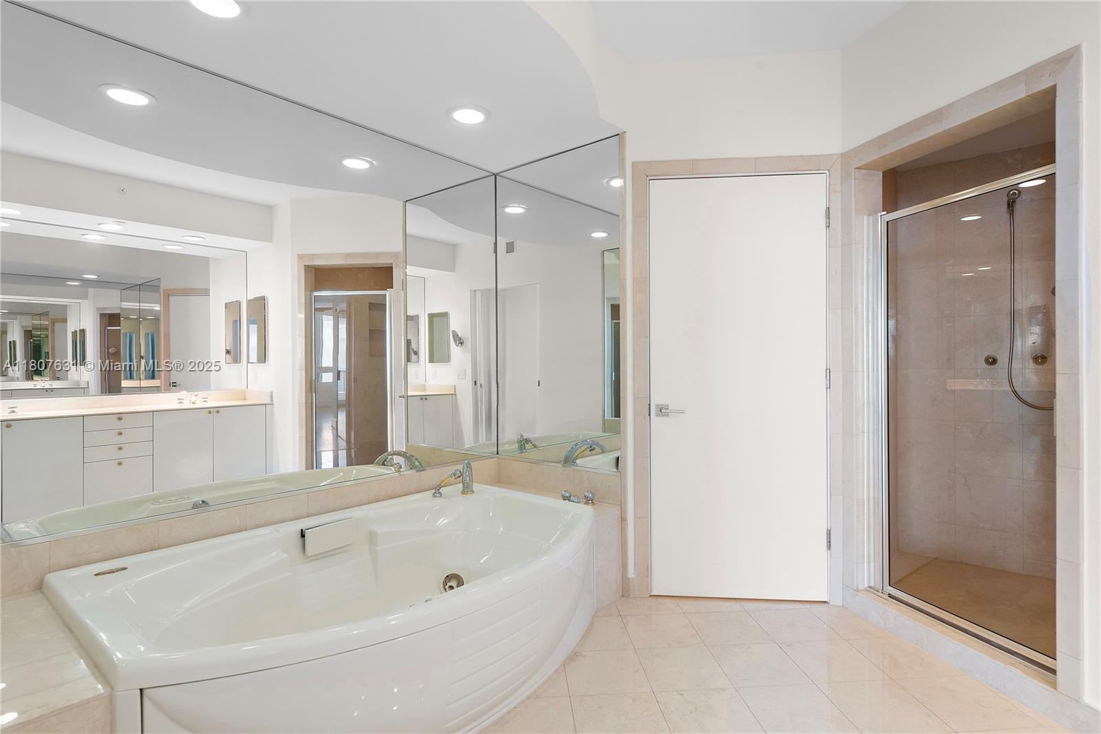 CLUB TOWER TWO CONDO - Residential