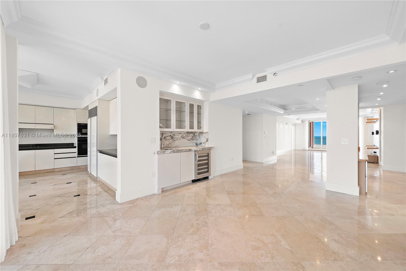 CLUB TOWER TWO CONDO - Residential