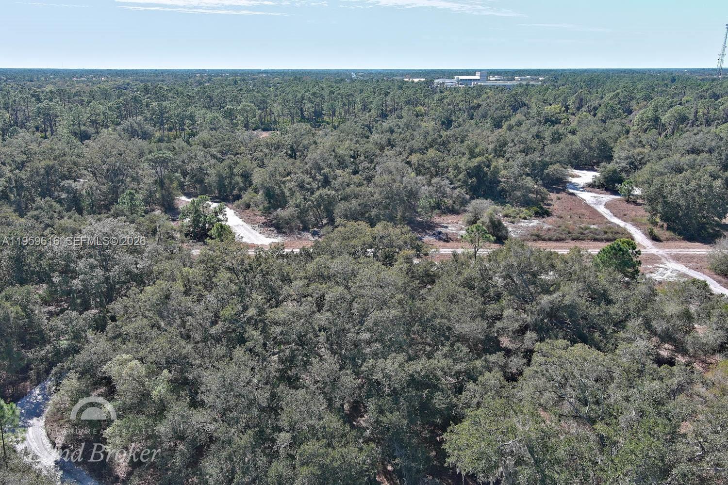 PORT CHARLOTTE - Land