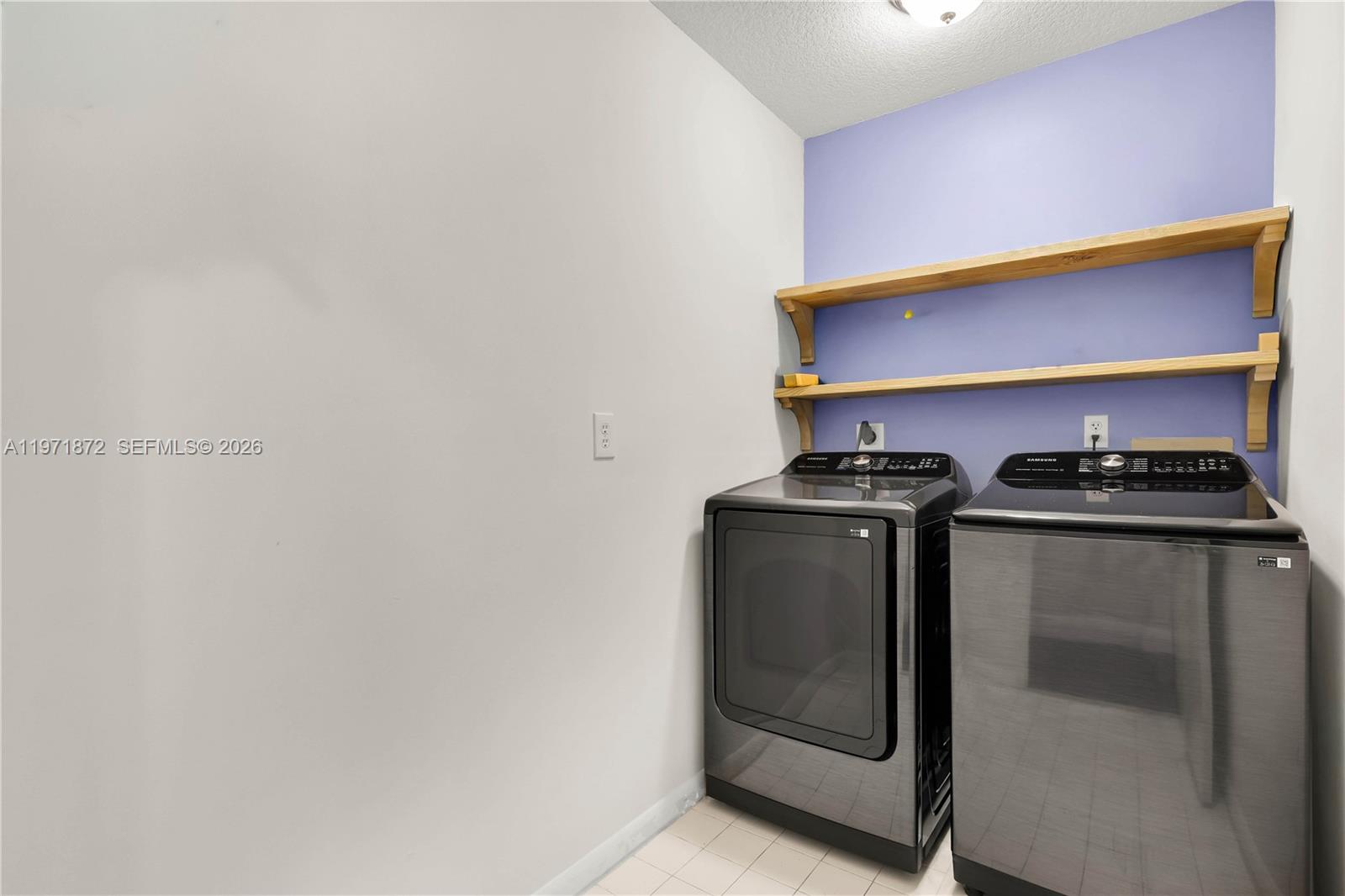 TANGLEWOOD TOWNHOMES SECT - Residential