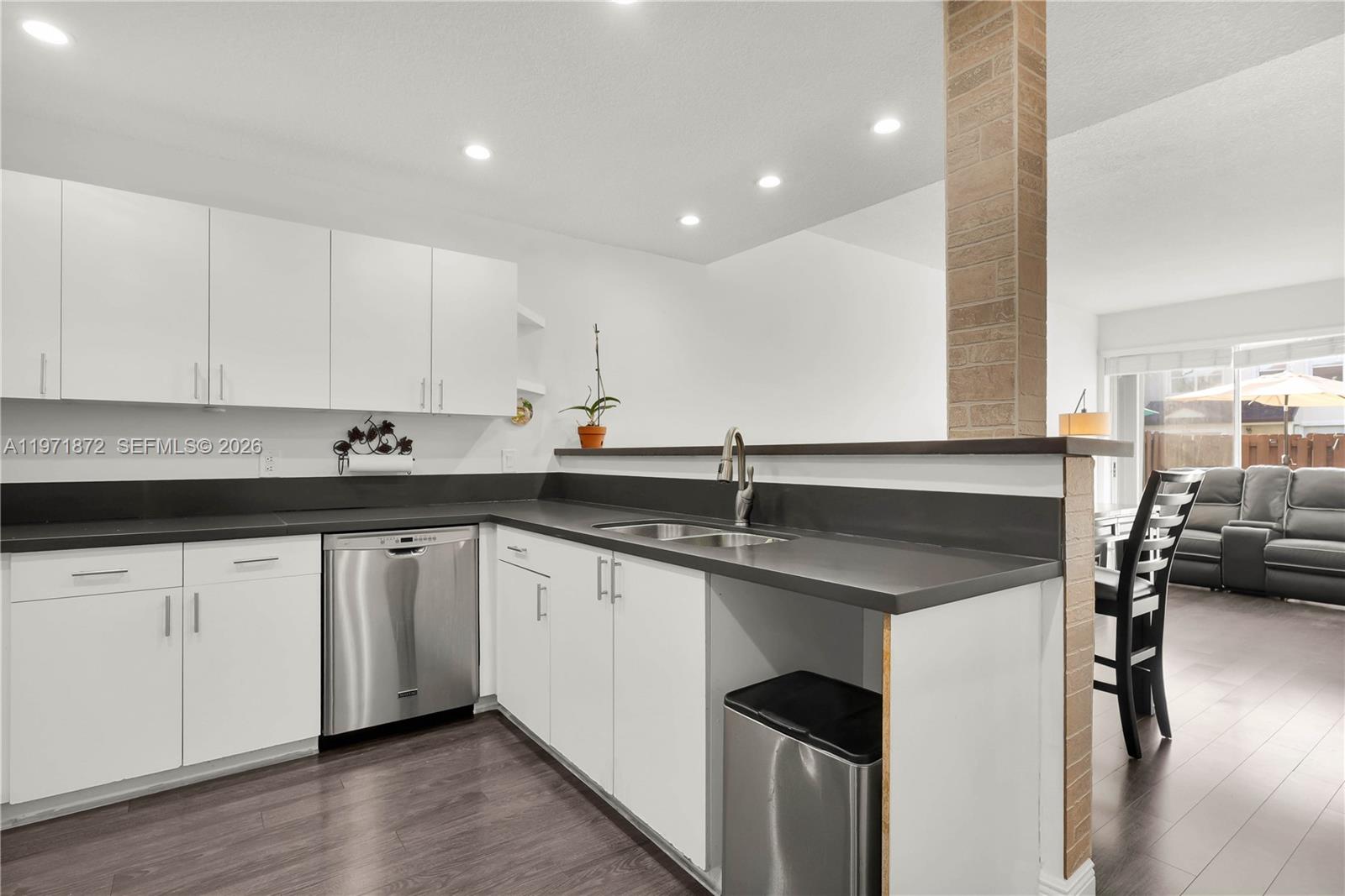 TANGLEWOOD TOWNHOMES SECT - Residential