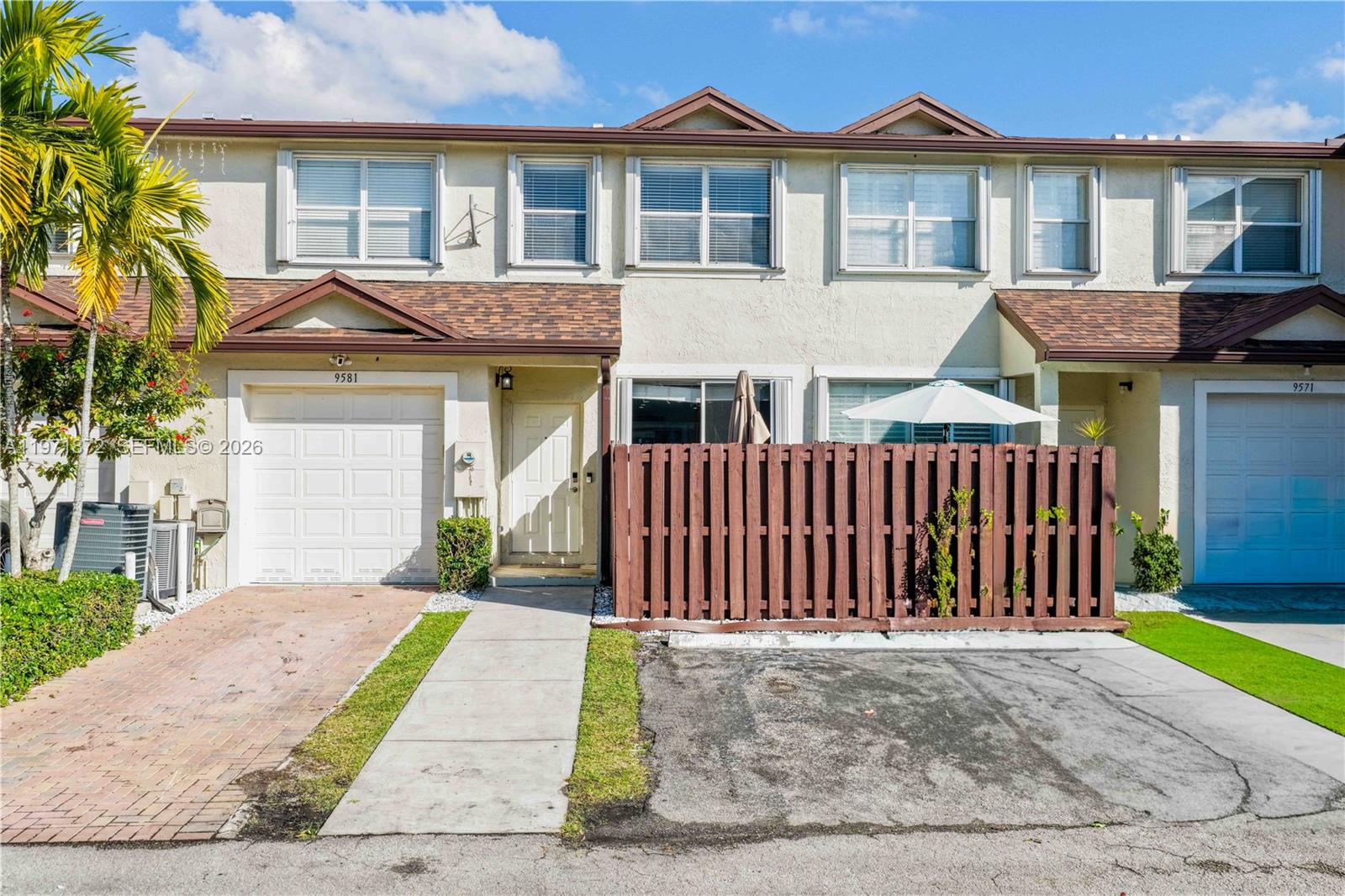 TANGLEWOOD TOWNHOMES SECT - Residential