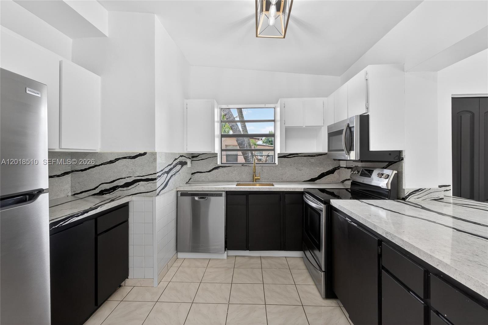 POMPANO BEACH HIGHLANDS 5 - Residential