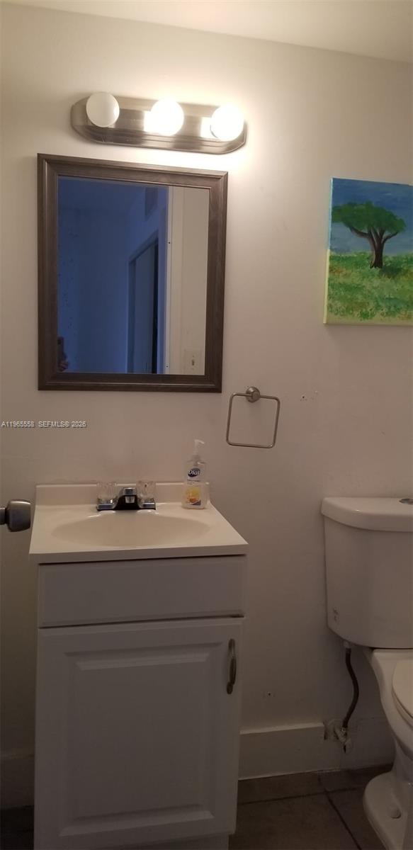 PLAZA OF AMERICAS CONDO P - Residential Lease