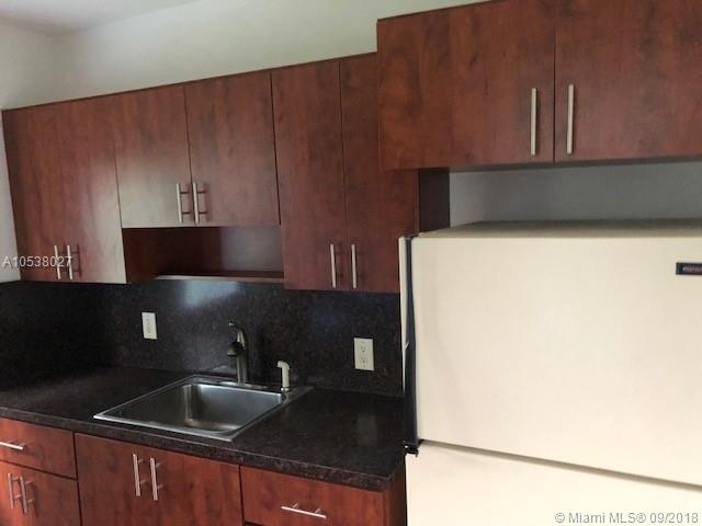 BISCAYNE RIVER GARDENS - Residential