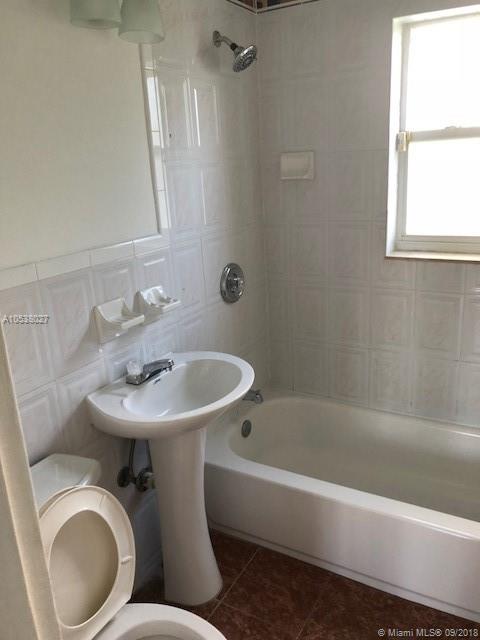 BISCAYNE RIVER GARDENS - Residential