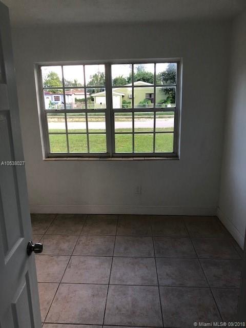 BISCAYNE RIVER GARDENS - Residential