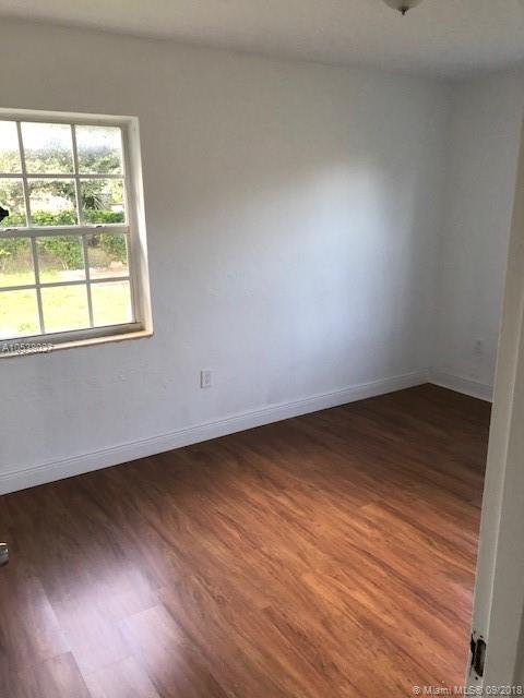 BISCAYNE RIVER GARDENS - Residential