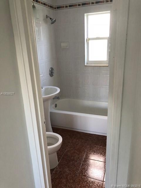 BISCAYNE RIVER GARDENS - Residential