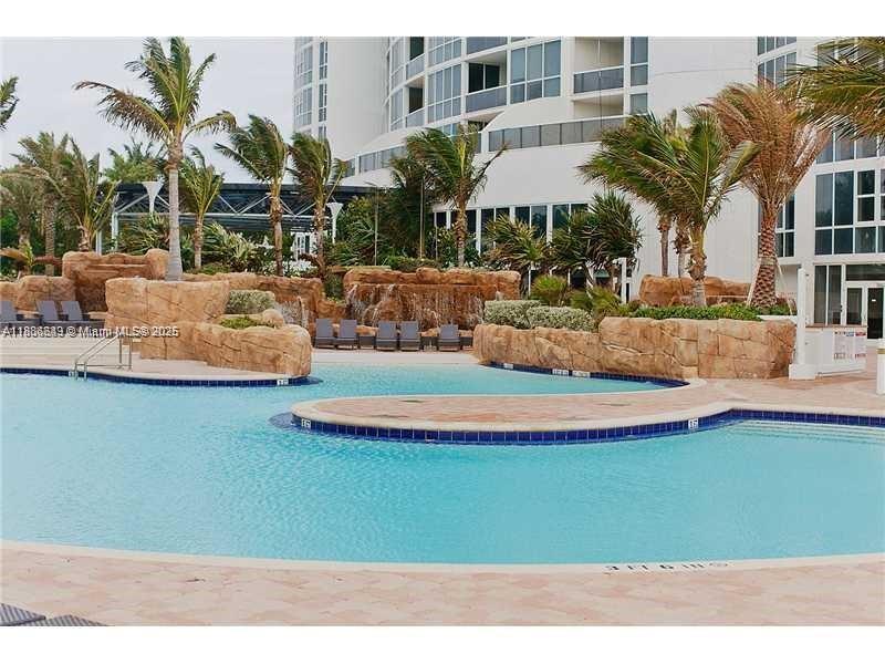 TRUMP ROYALE CONDO - Residential Lease