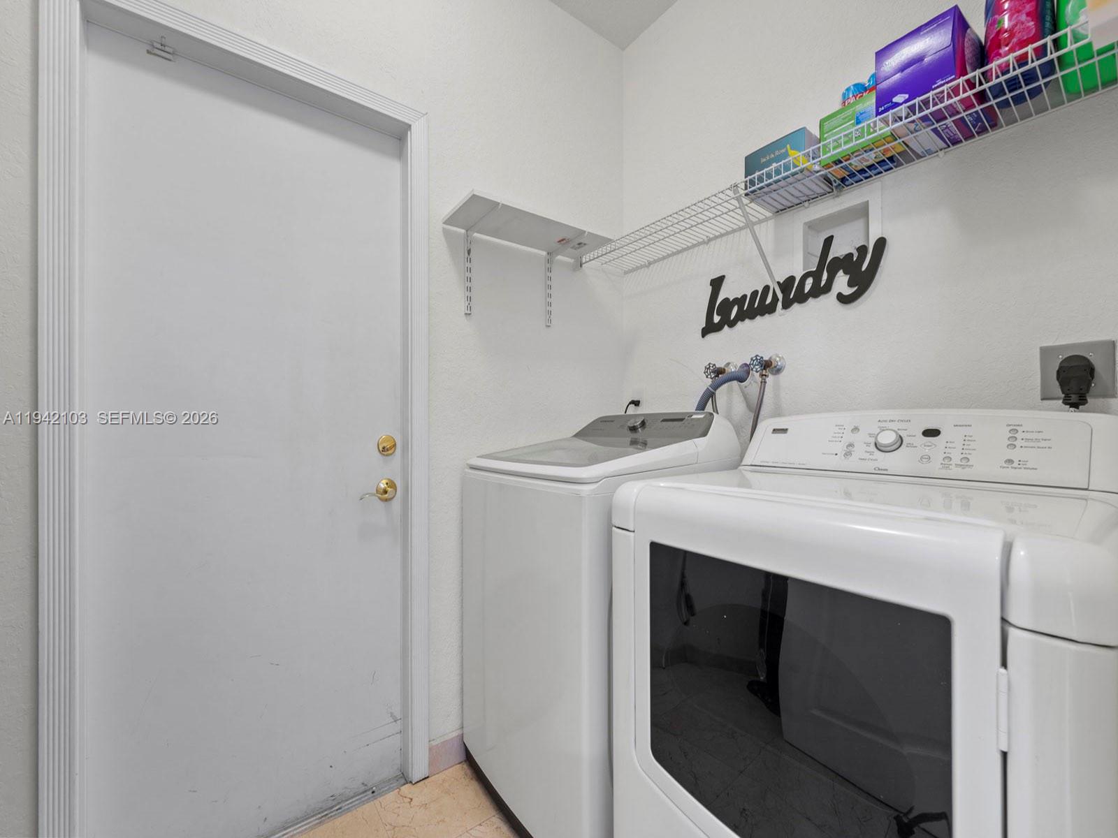 CRESTVIEW LAKES 2ND ADDN - Residential Lease