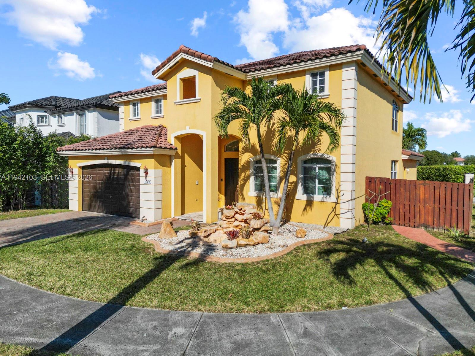 CRESTVIEW LAKES 2ND ADDN - Residential Lease