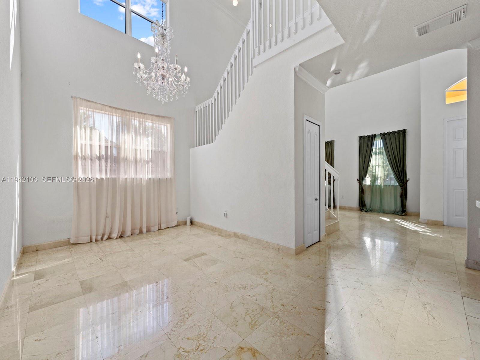 CRESTVIEW LAKES 2ND ADDN - Residential Lease