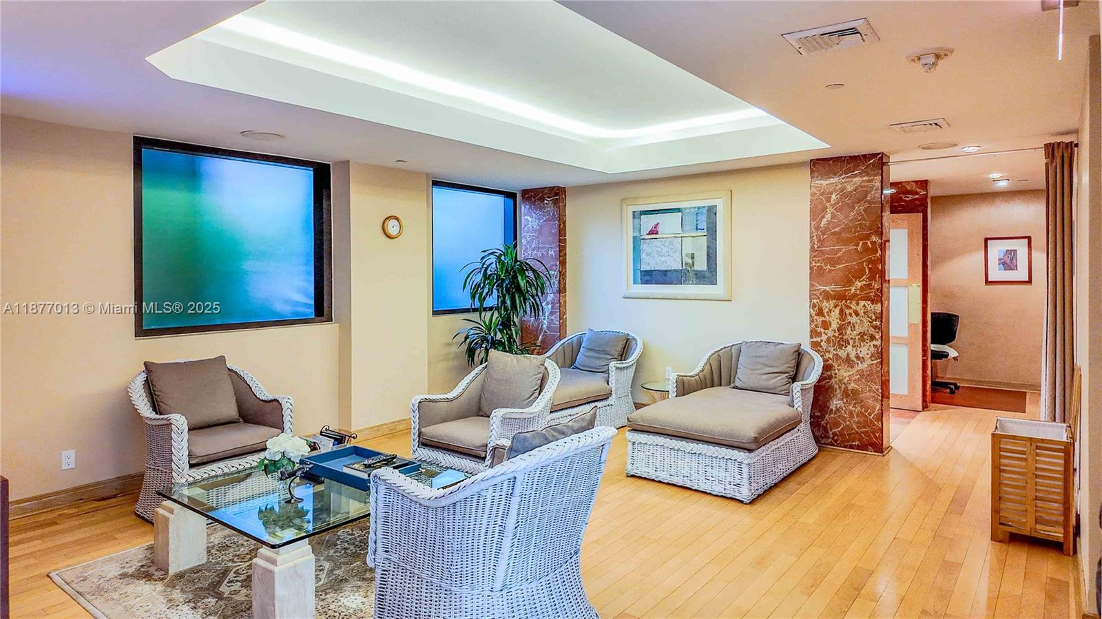 BAL HARBOUR TOWER CONDO - Residential