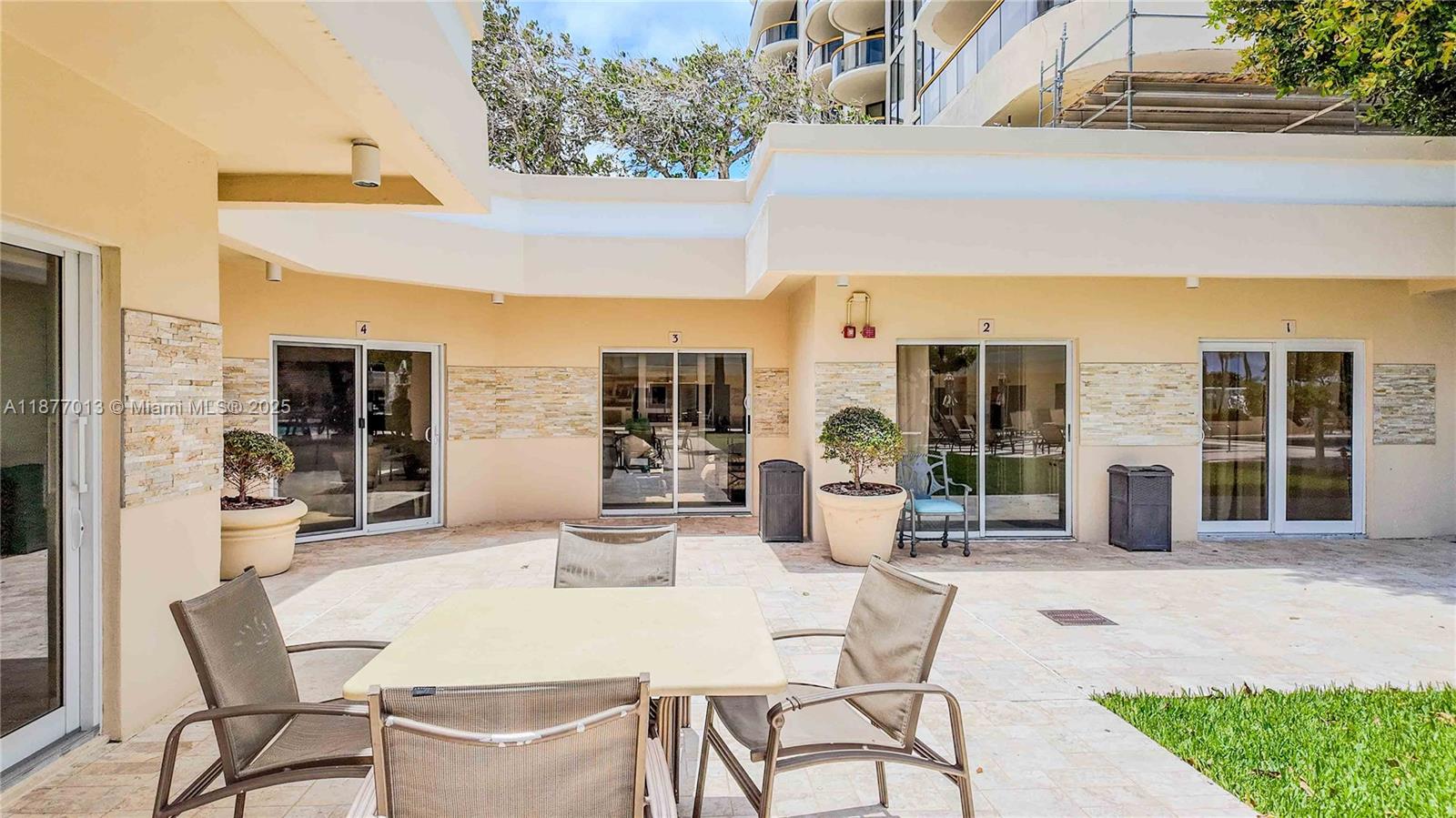 BAL HARBOUR TOWER CONDO - Residential