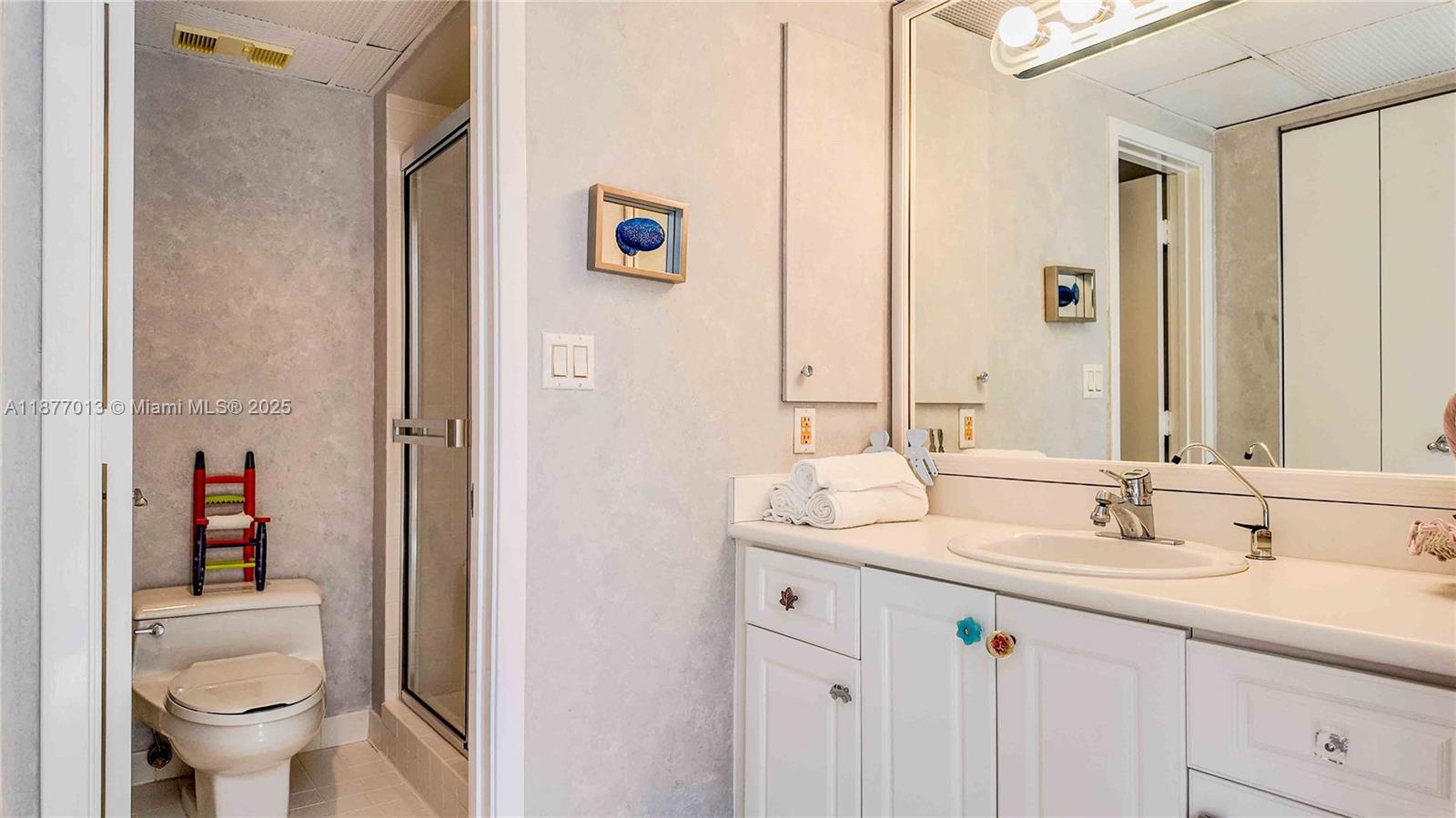 BAL HARBOUR TOWER CONDO - Residential