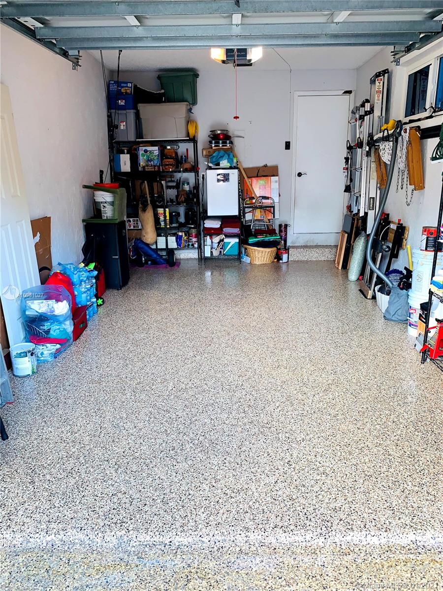 TOWNHOUSES AT JACARANDA 3 - Residential Lease