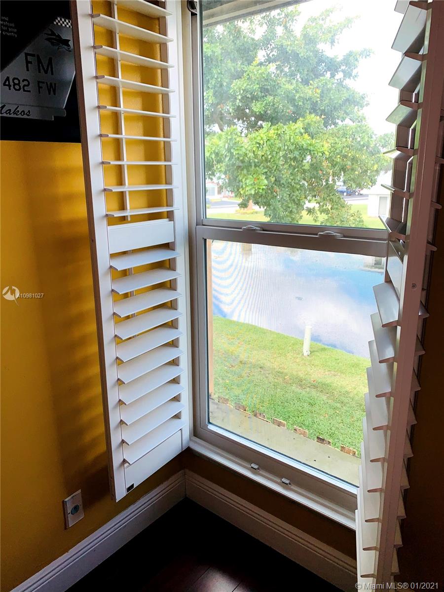 TOWNHOUSES AT JACARANDA 3 - Residential Lease