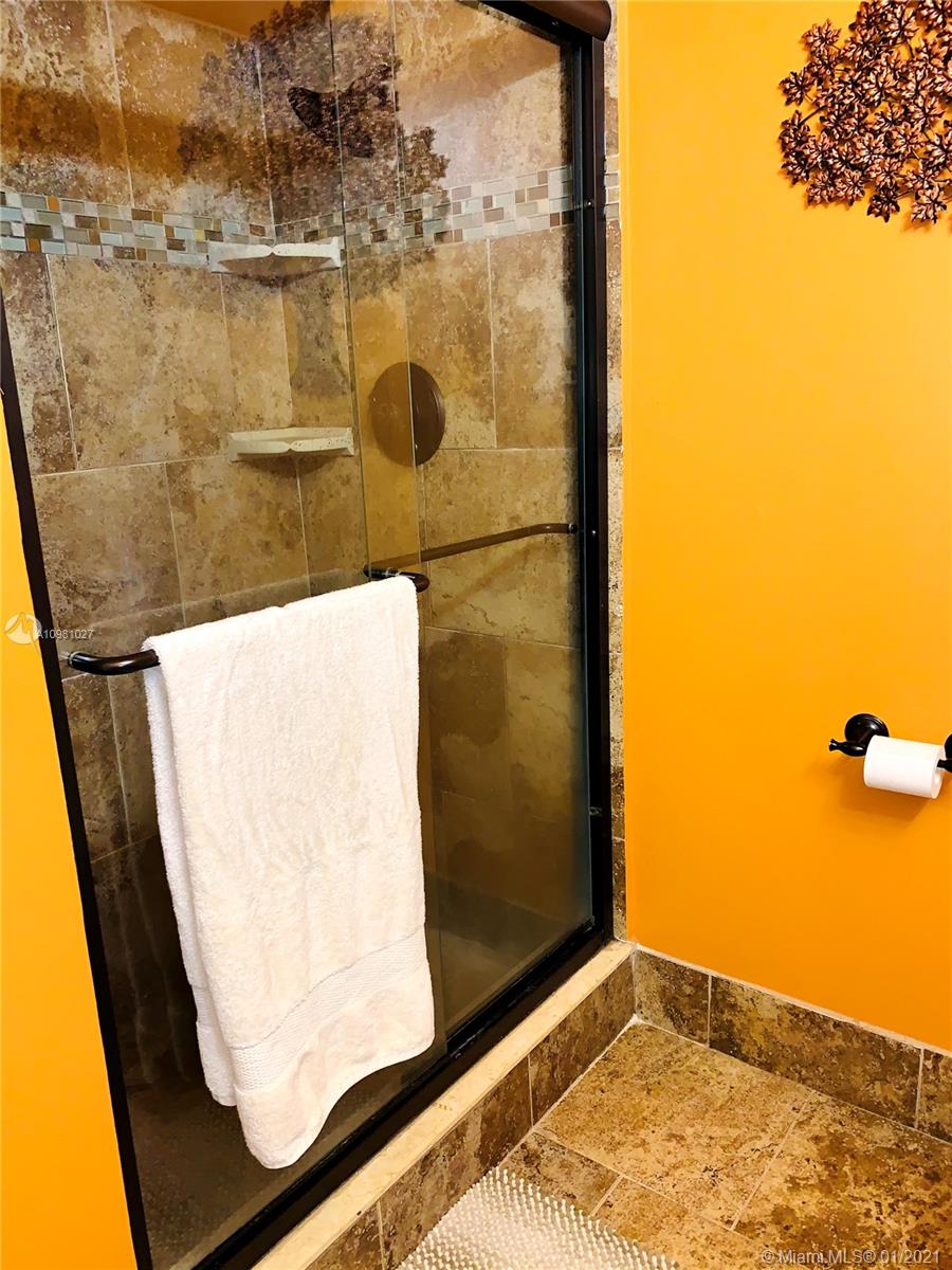 TOWNHOUSES AT JACARANDA 3 - Residential Lease