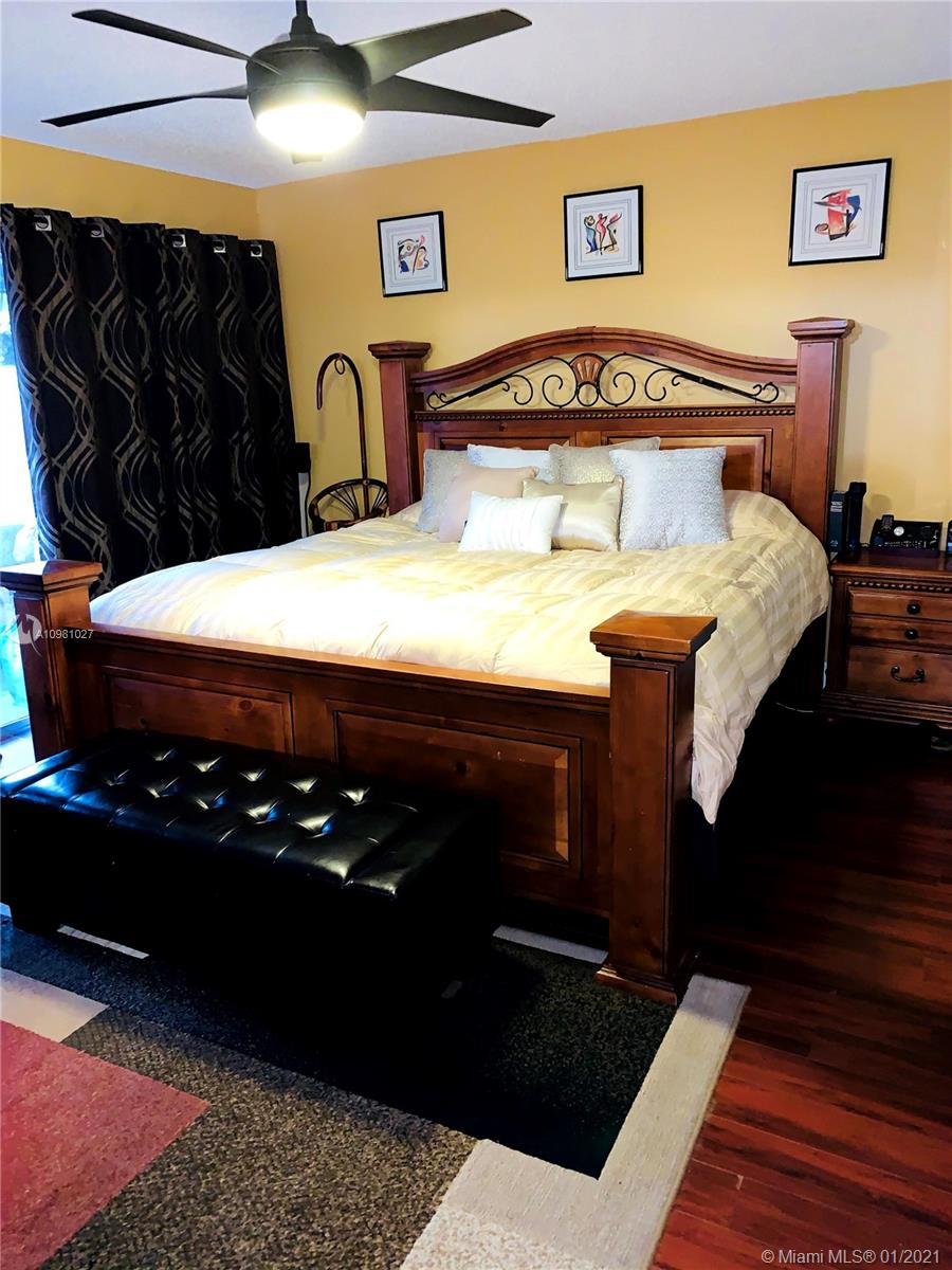 TOWNHOUSES AT JACARANDA 3 - Residential Lease