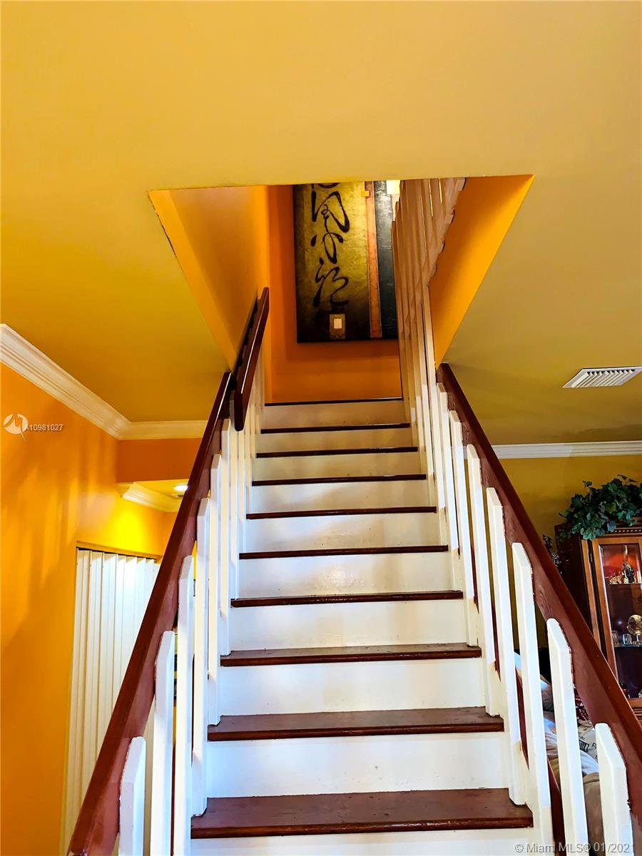 TOWNHOUSES AT JACARANDA 3 - Residential Lease