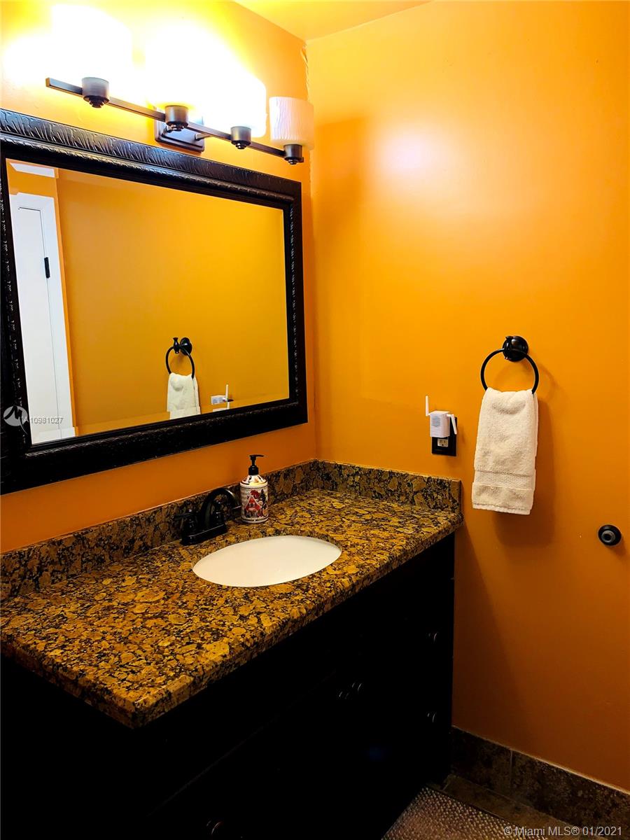 TOWNHOUSES AT JACARANDA 3 - Residential Lease