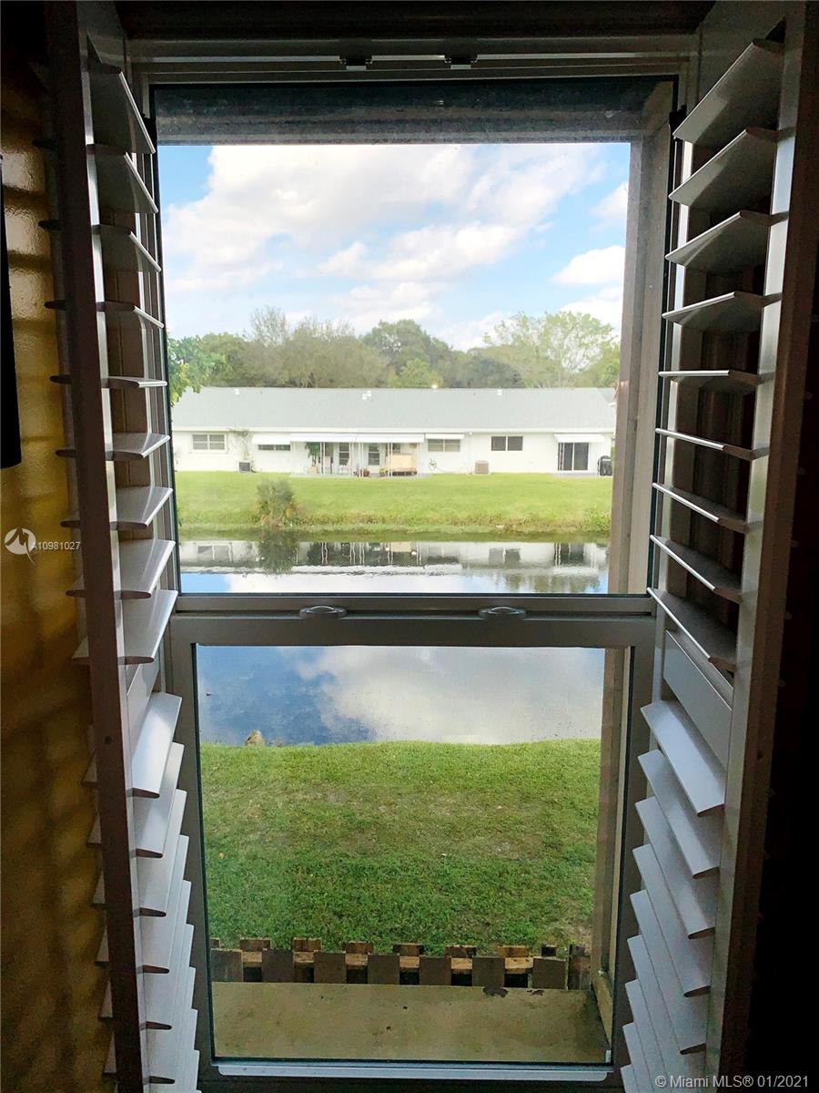 TOWNHOUSES AT JACARANDA 3 - Residential Lease