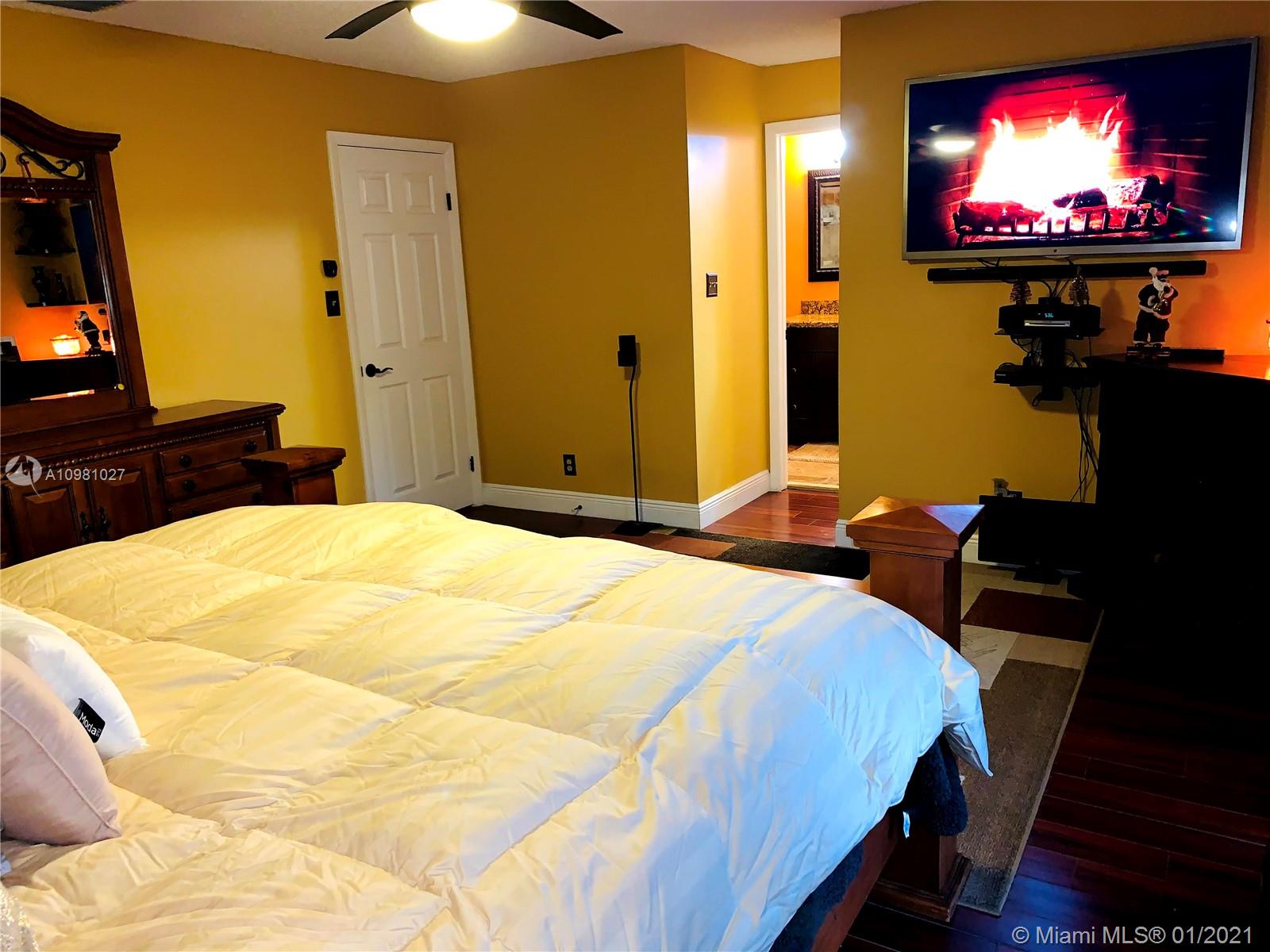 TOWNHOUSES AT JACARANDA 3 - Residential Lease