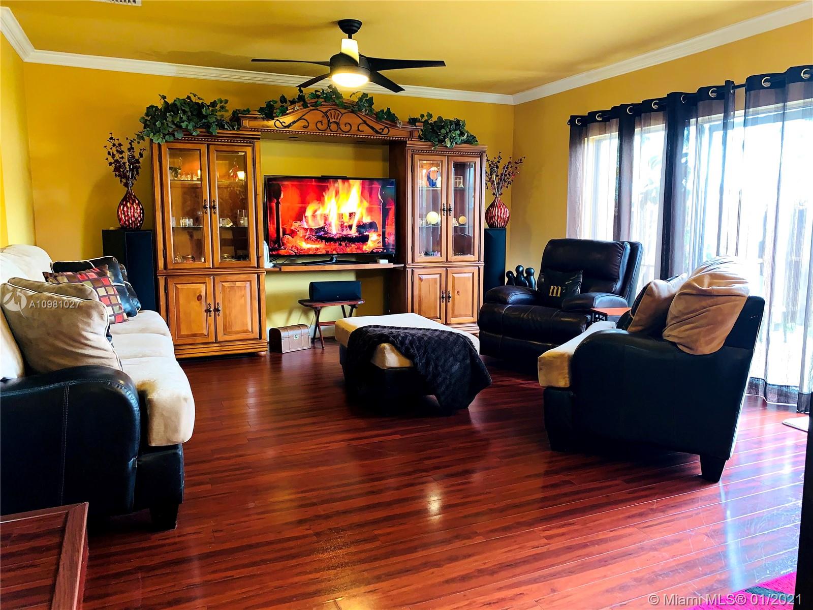 TOWNHOUSES AT JACARANDA 3 - Residential Lease