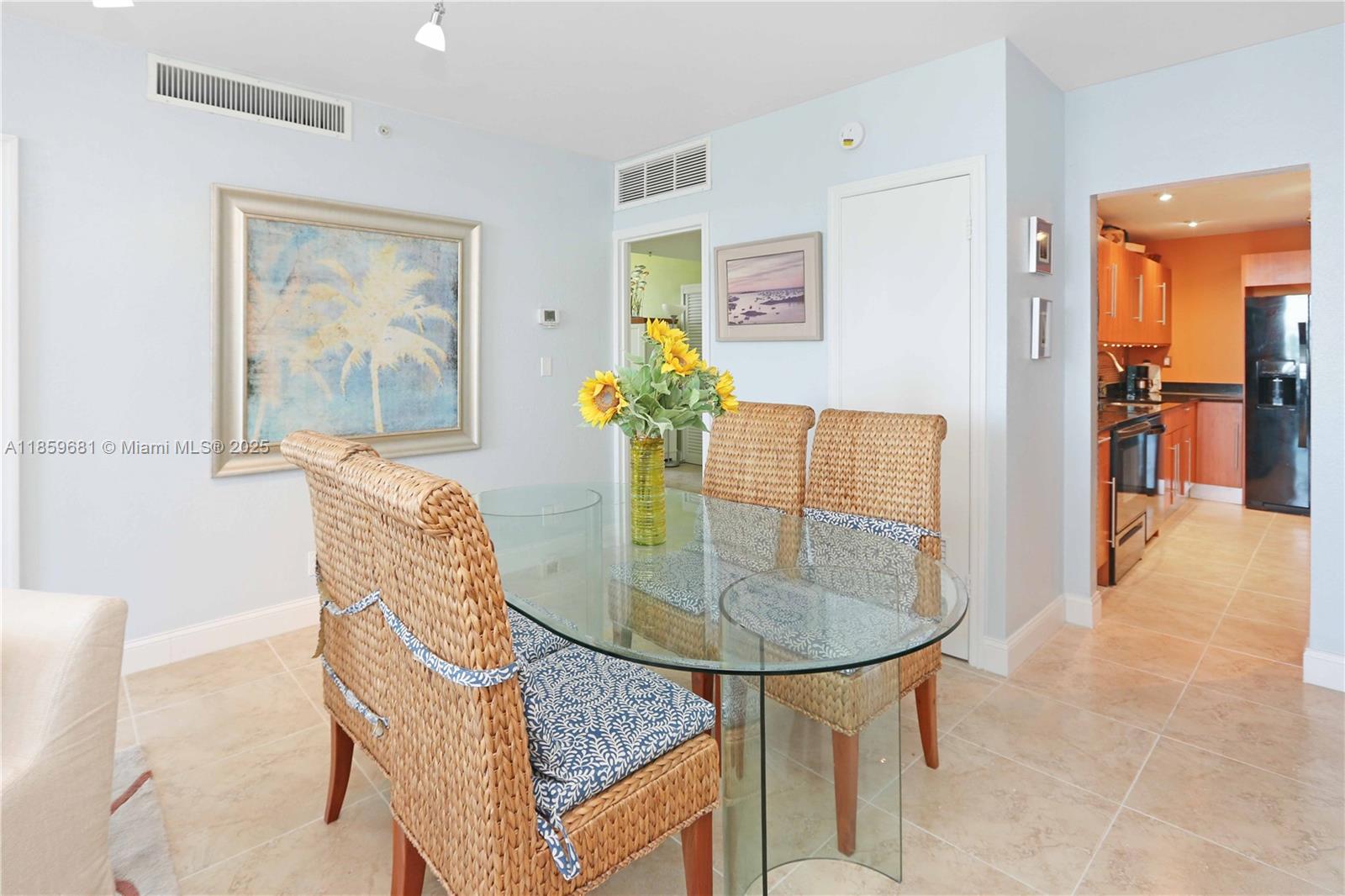 RESIDENCES ON HOLLYWOOD B - Residential