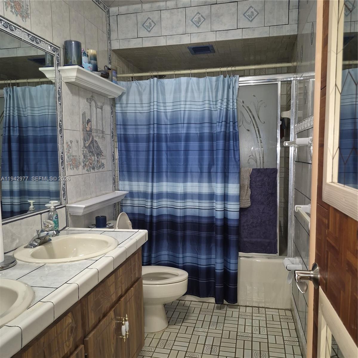 CAMBRIDGE LAWNS - Residential