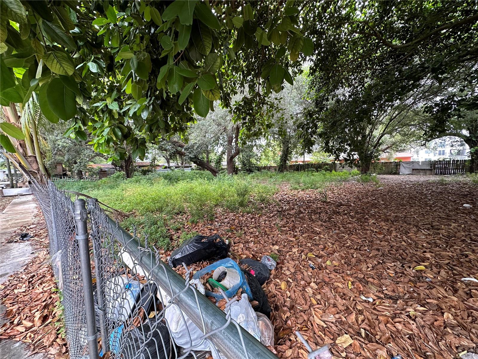 DARLINGTON SUB - Land