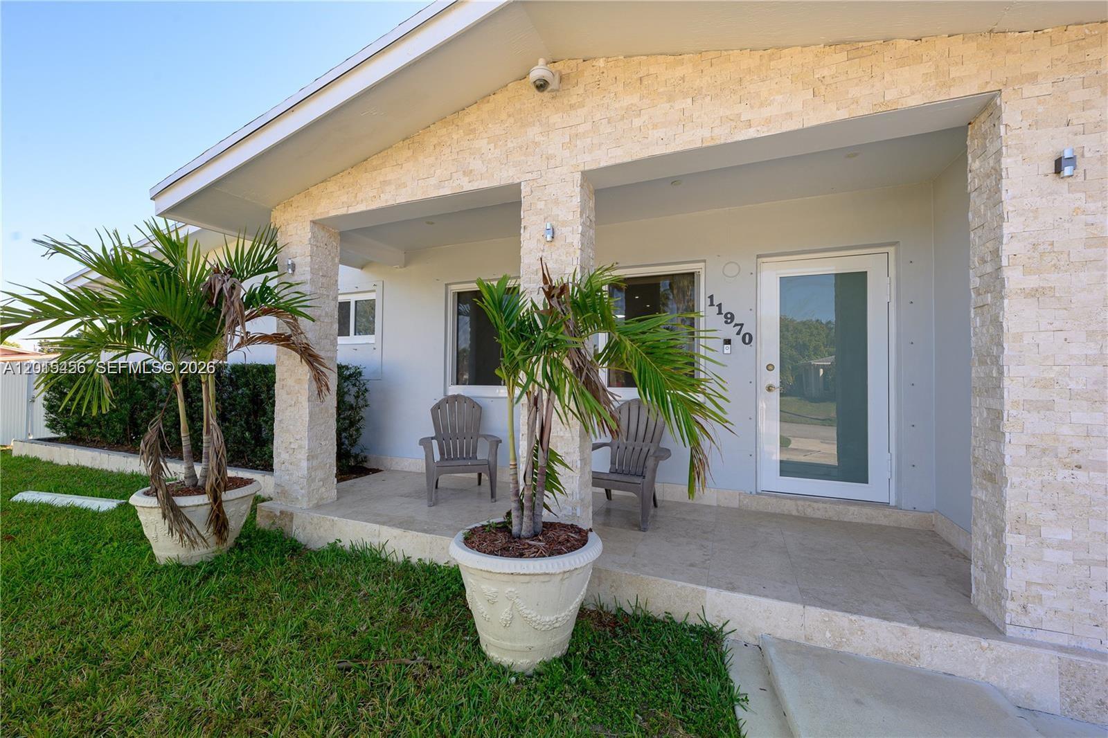SO MIAMI HEIGHTS MANOR - Residential