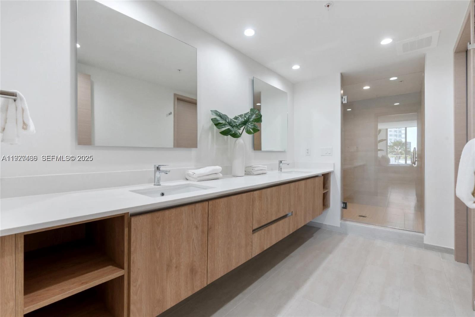 BAY HARBOR ISLAND - Residential Lease