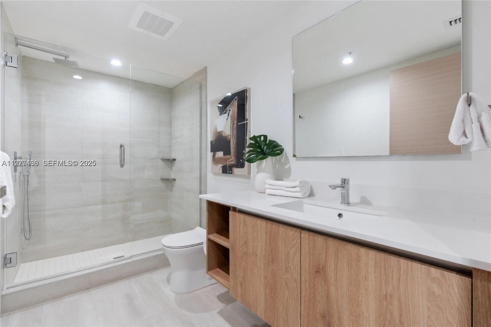 BAY HARBOR ISLAND - Residential Lease